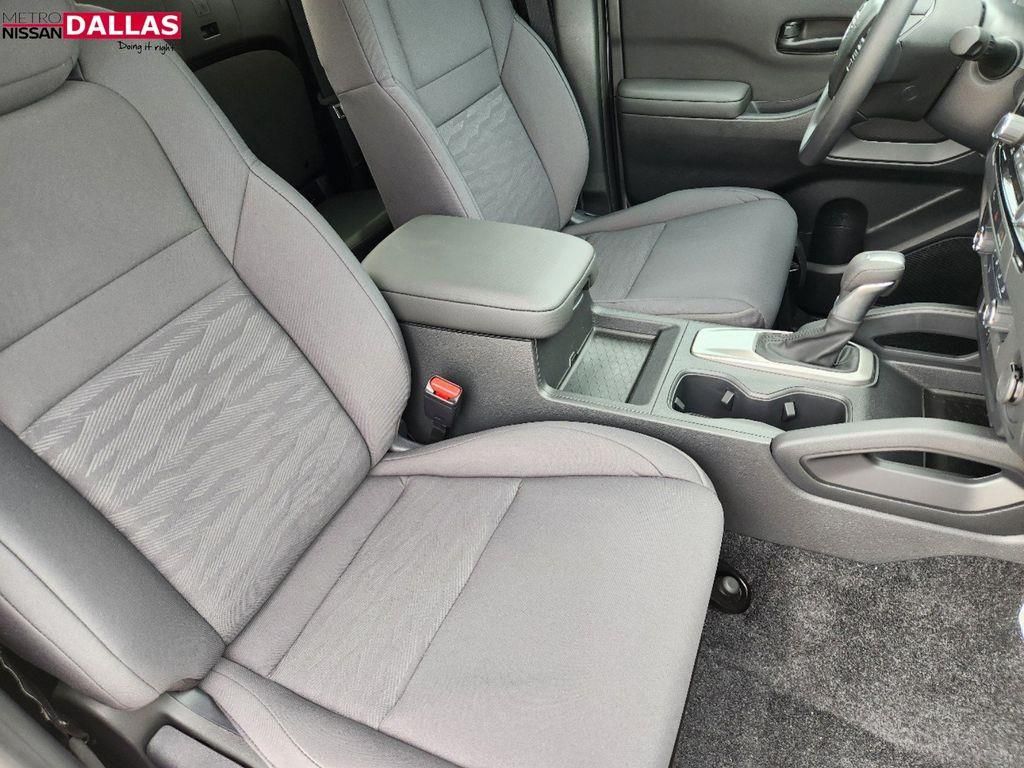 Vehicle image 10 of 23
