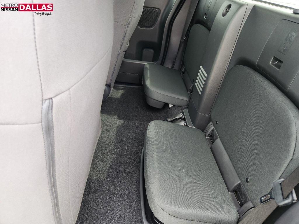 Vehicle image 9 of 23