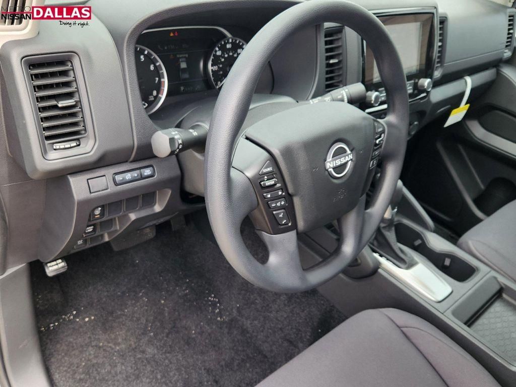 Vehicle image 11 of 23