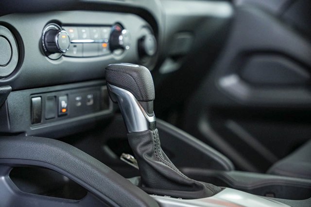Vehicle image 24 of 29