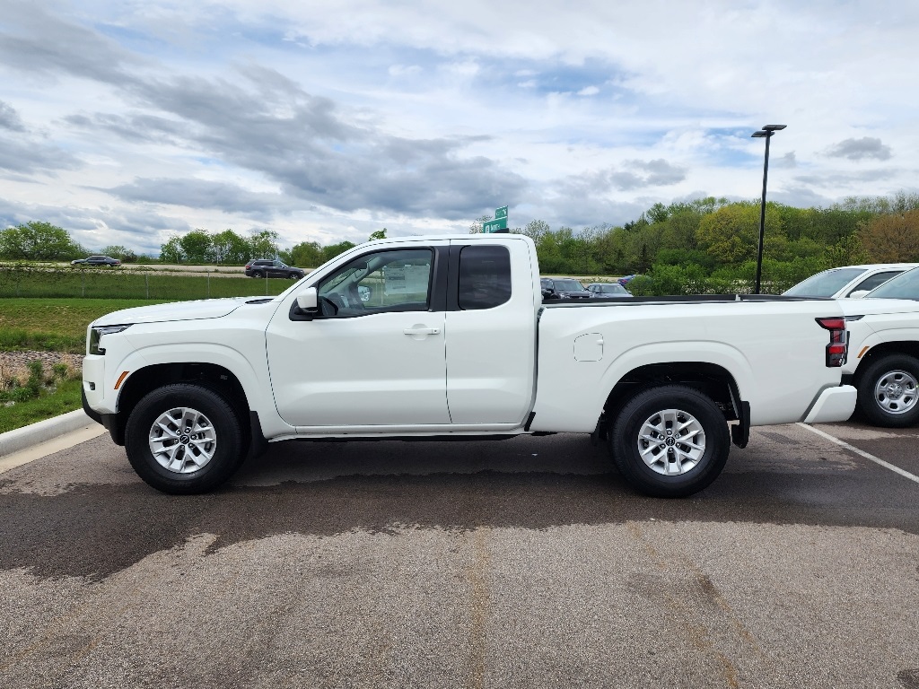 Vehicle image 6 of 24