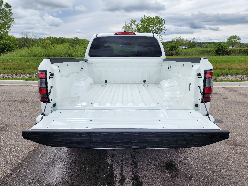 Vehicle image 5 of 24