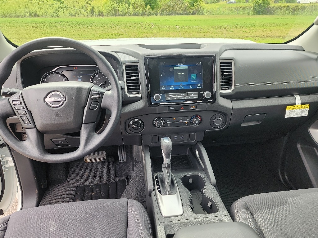 Vehicle image 16 of 24