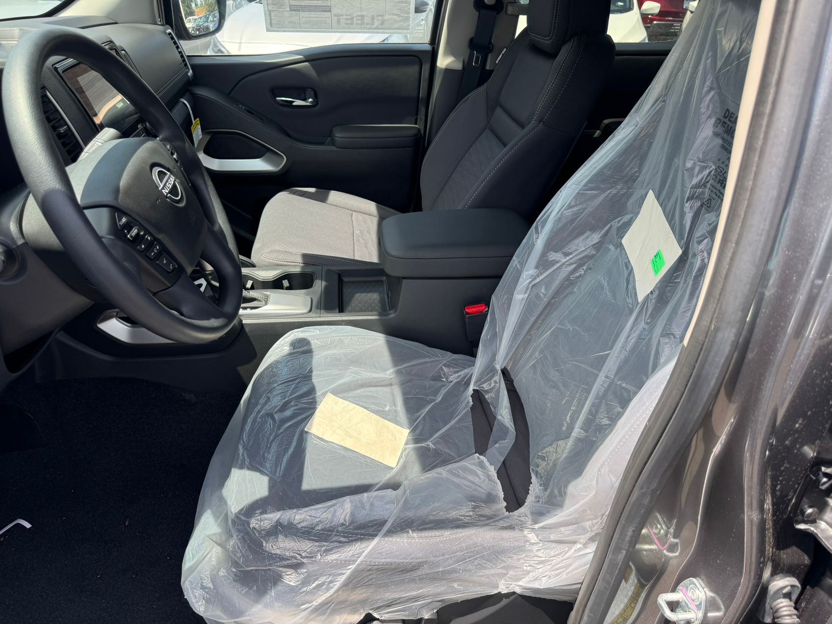 Vehicle image 7 of 12