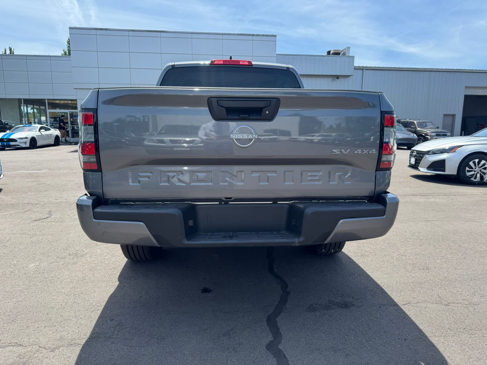 Vehicle image 5 of 12