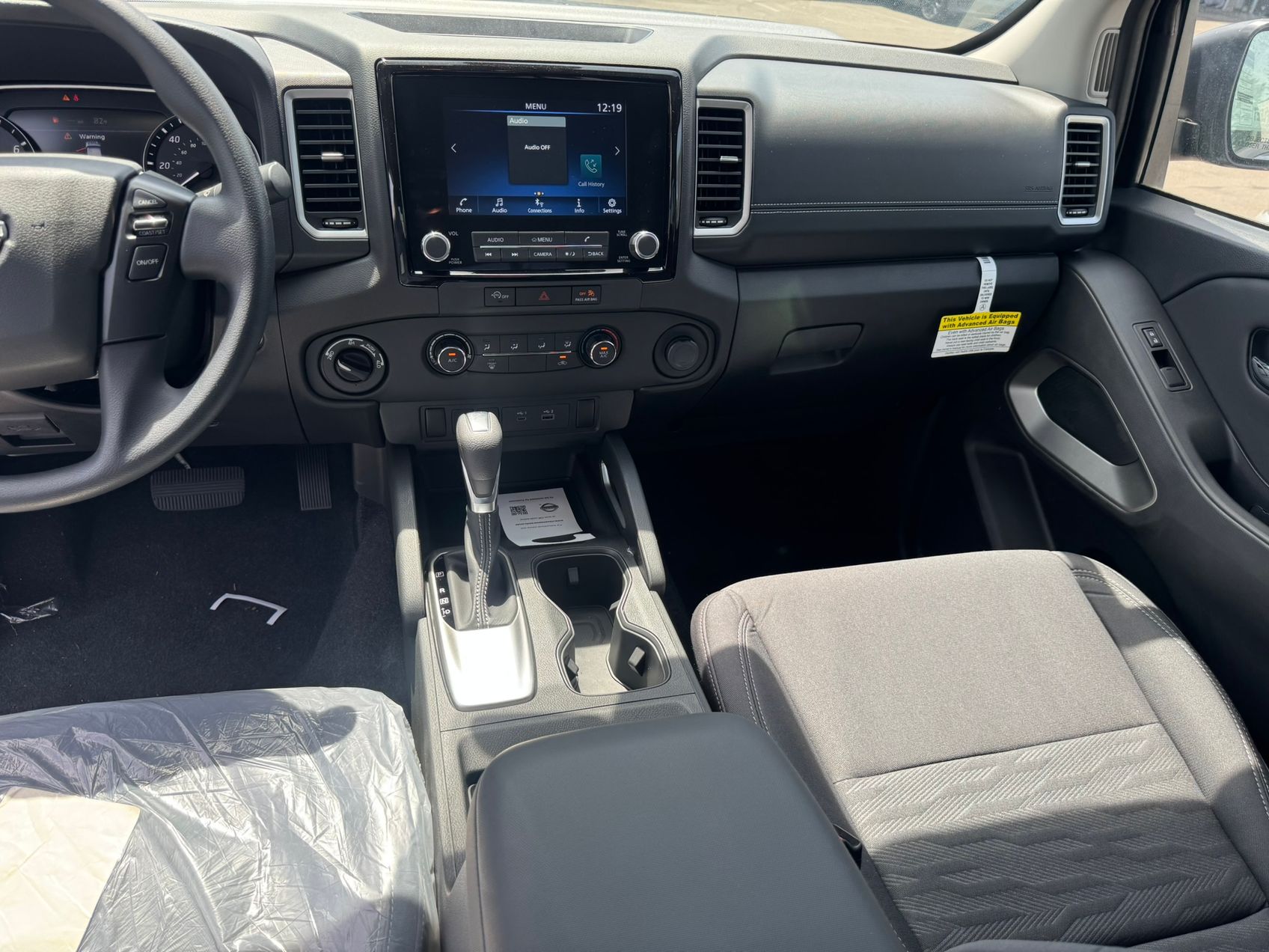 Vehicle image 9 of 12
