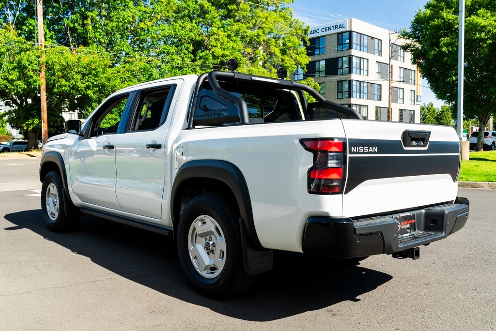 Vehicle image 7 of 27