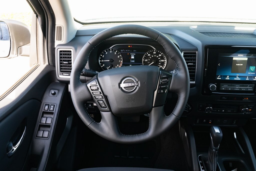 Vehicle image 19 of 27