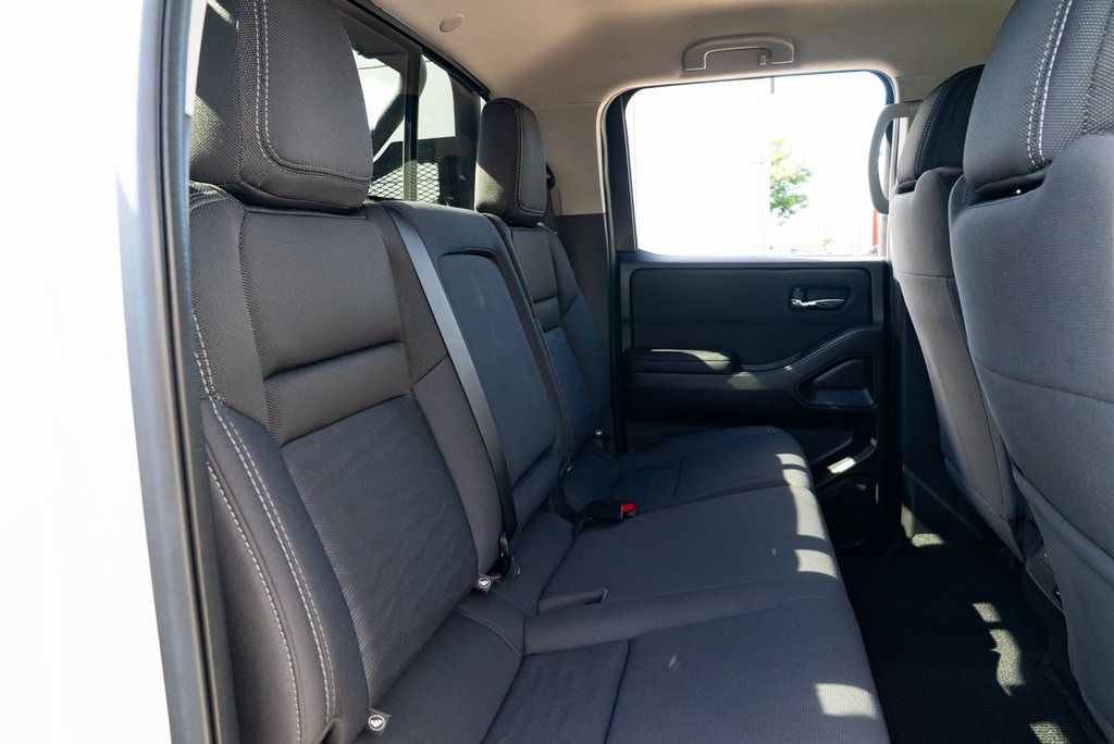 Vehicle image 10 of 27