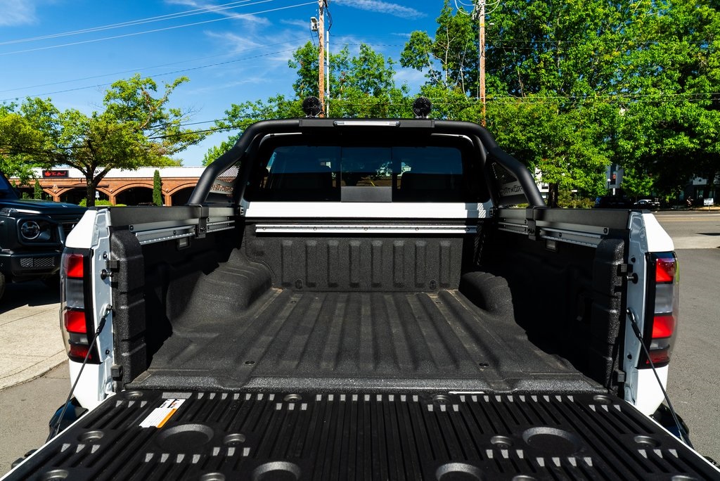 Vehicle image 9 of 27