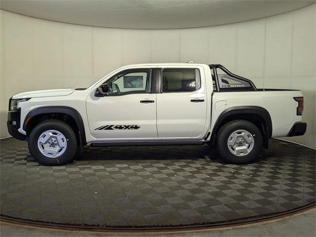 Vehicle image 4 of 14