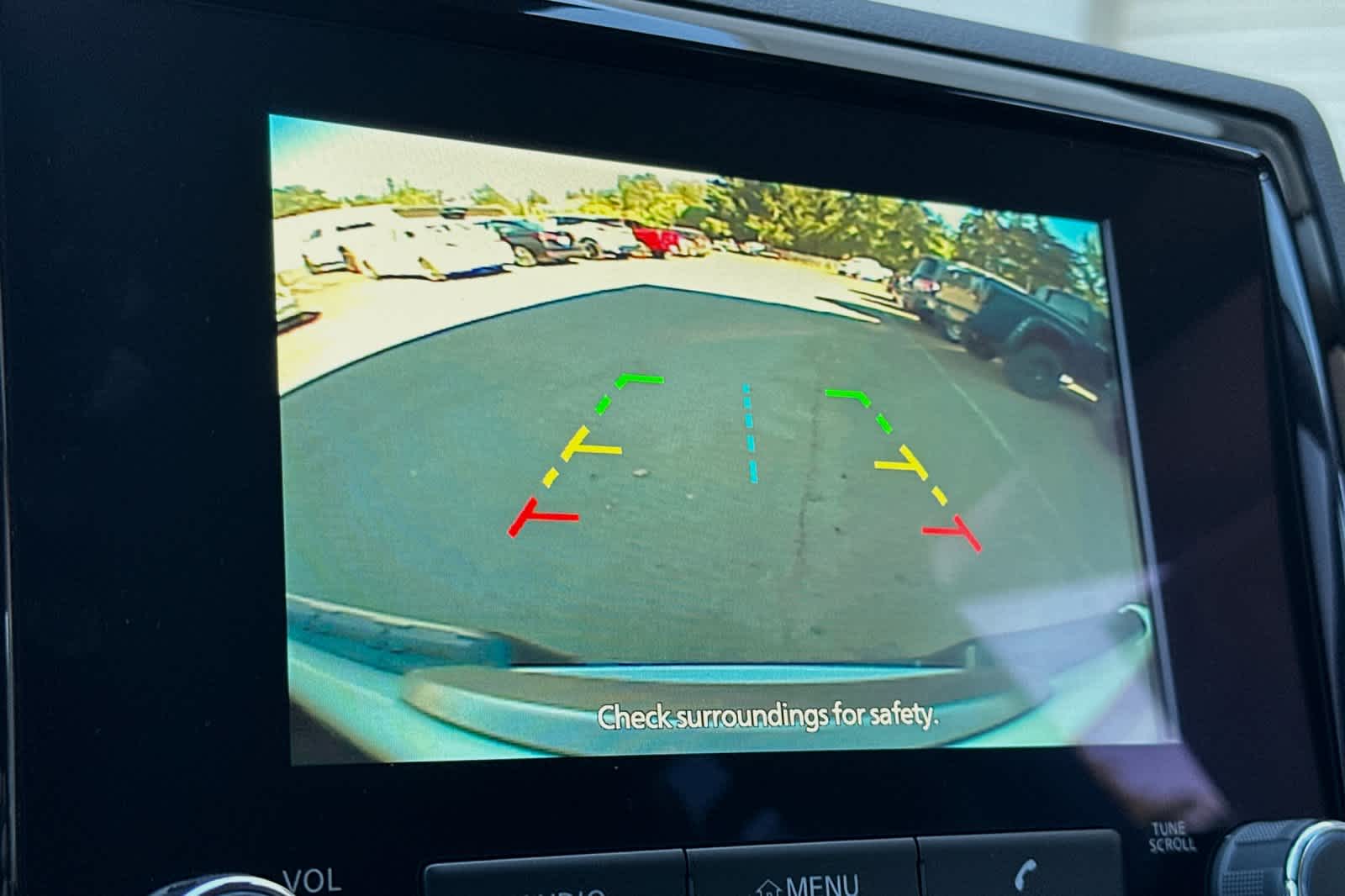 Vehicle image 19 of 26