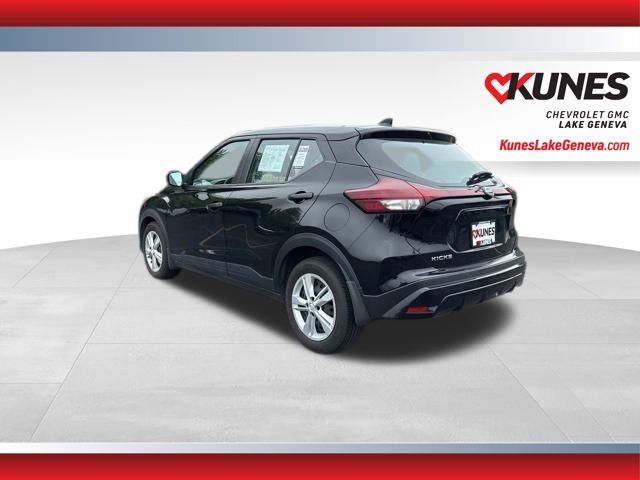 Vehicle image 8 of 33