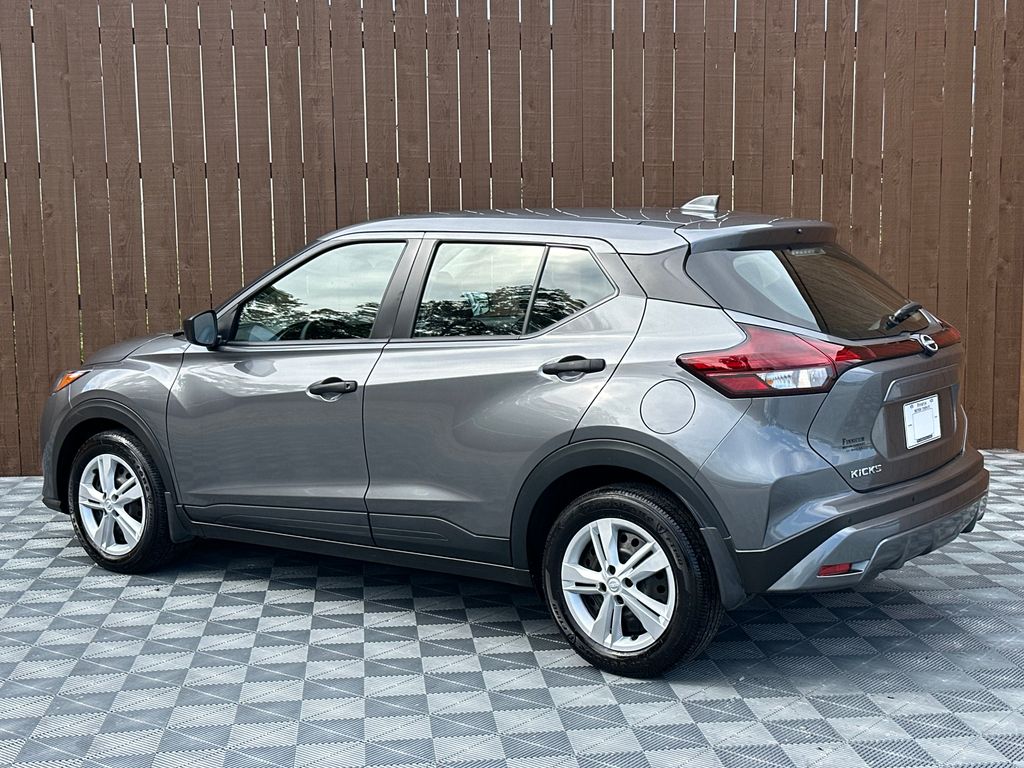 Vehicle image 6 of 38