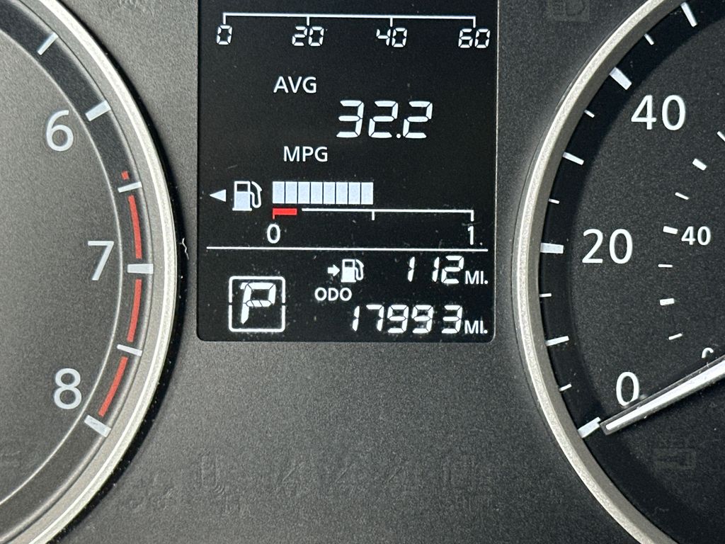 Vehicle image 19 of 38