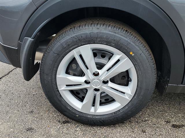 Vehicle image 6 of 24