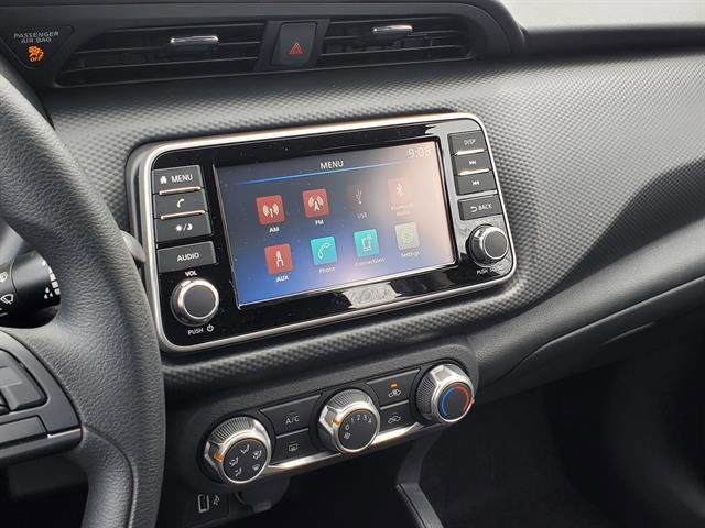 Vehicle image 16 of 24