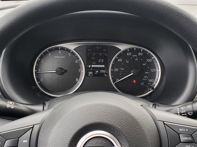 Vehicle image 14 of 24