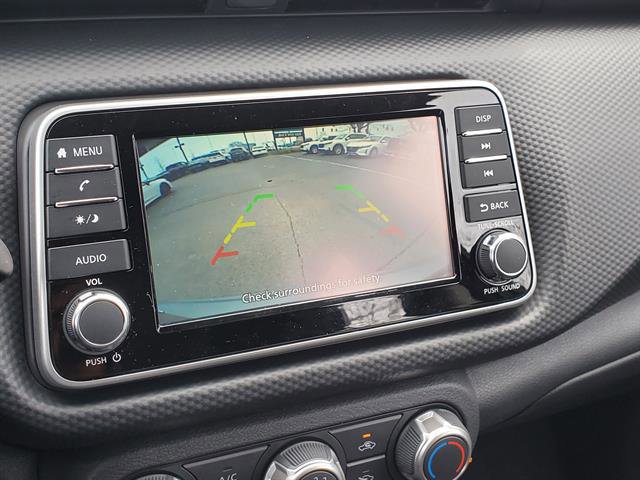 Vehicle image 15 of 24