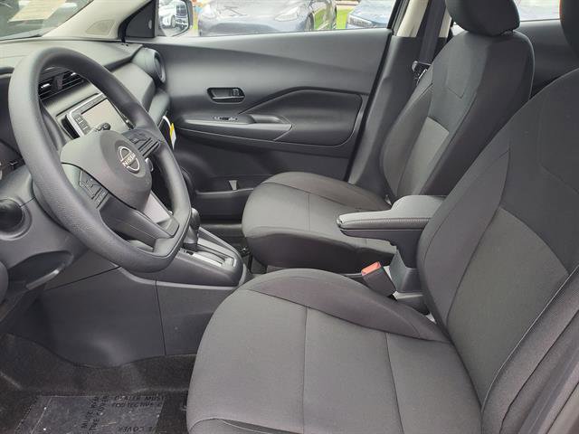 Vehicle image 10 of 24