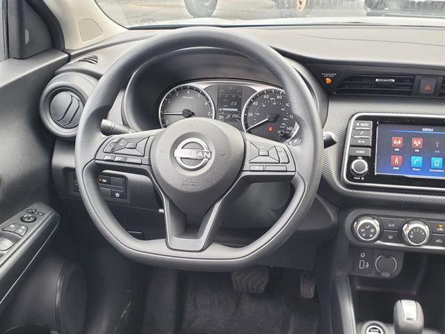 Vehicle image 13 of 24