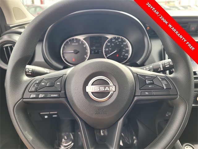 Vehicle image 13 of 16