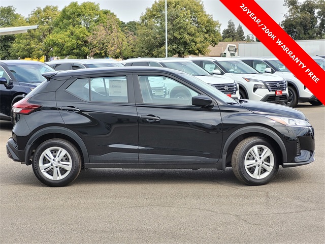 Vehicle image 4 of 16