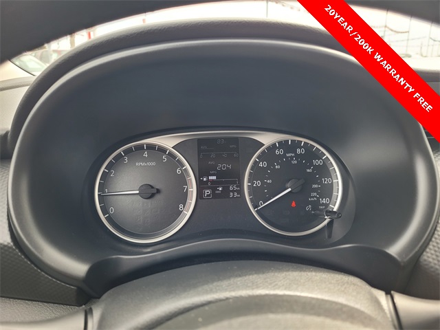 Vehicle image 12 of 16