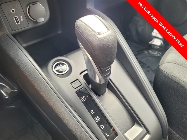 Vehicle image 11 of 16
