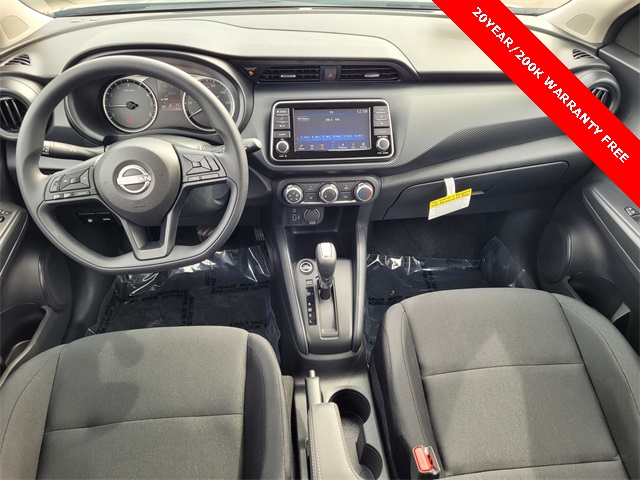 Vehicle image 8 of 16