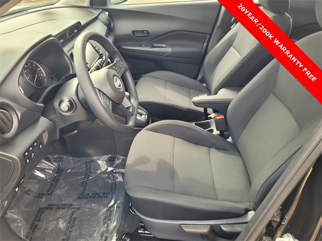Vehicle image 9 of 16