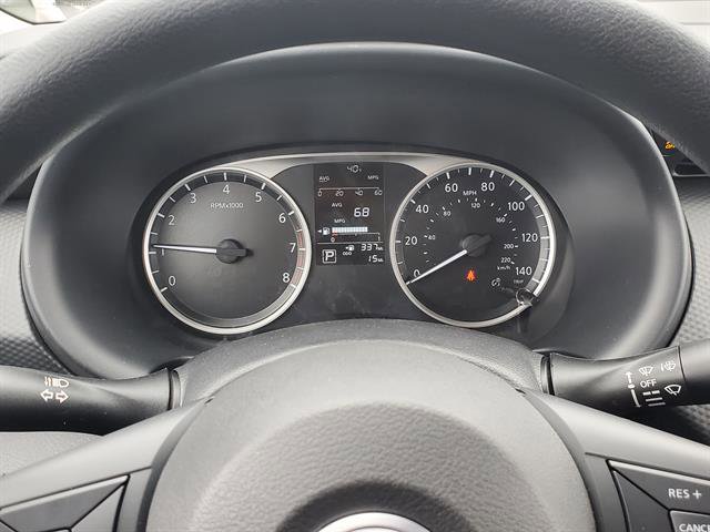 Vehicle image 14 of 24