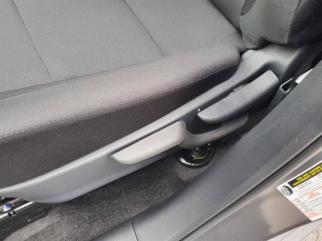 Vehicle image 22 of 24