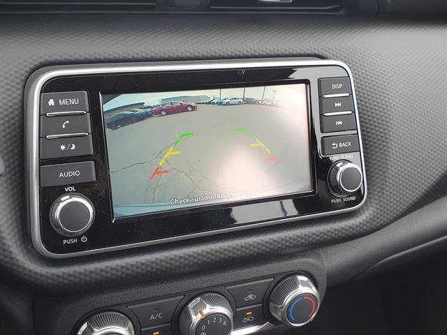 Vehicle image 15 of 24