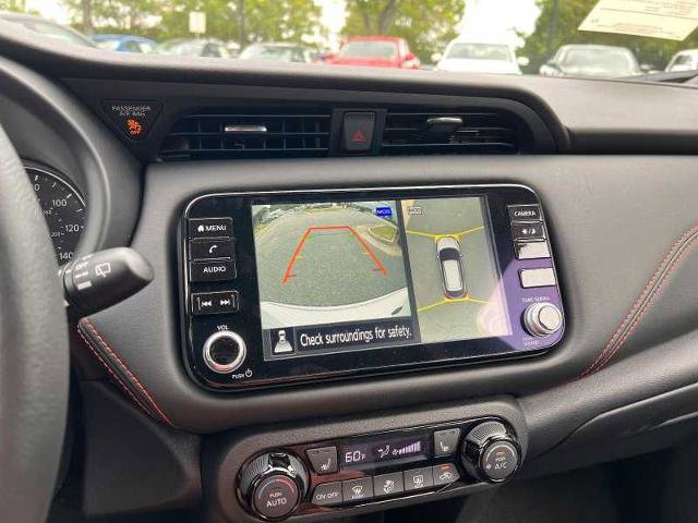 Vehicle image 19 of 21
