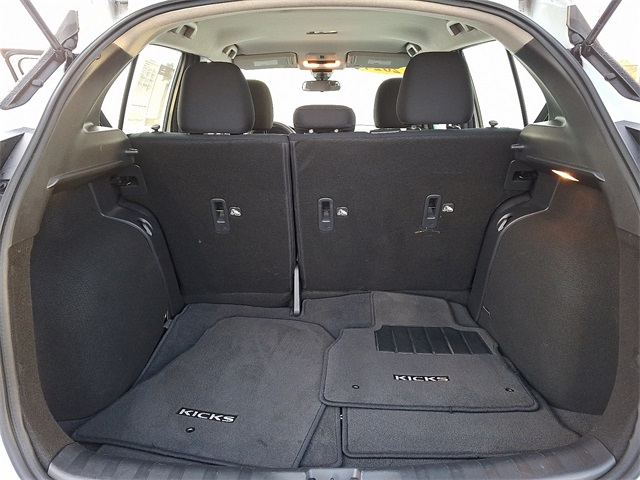 Vehicle image 31 of 32