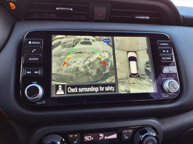 Vehicle image 20 of 32