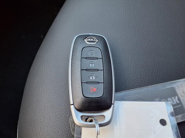 Vehicle image 32 of 32
