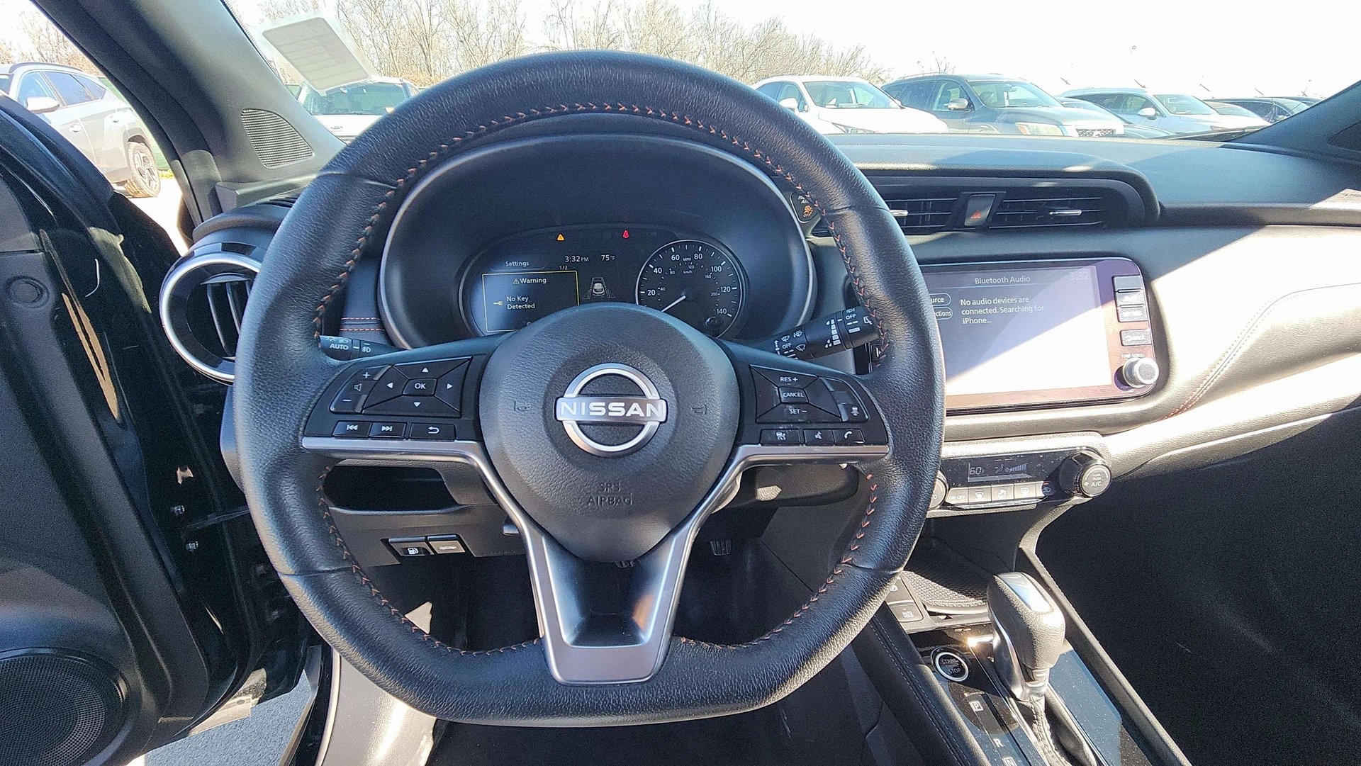 Vehicle image 24 of 28