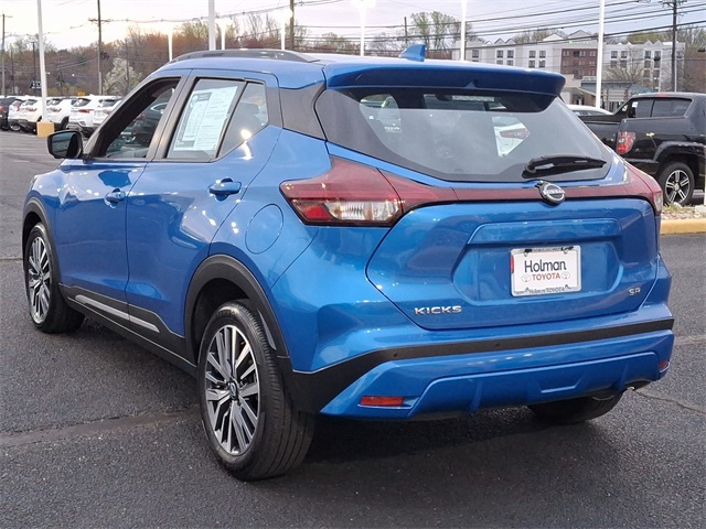 Vehicle image 6 of 32