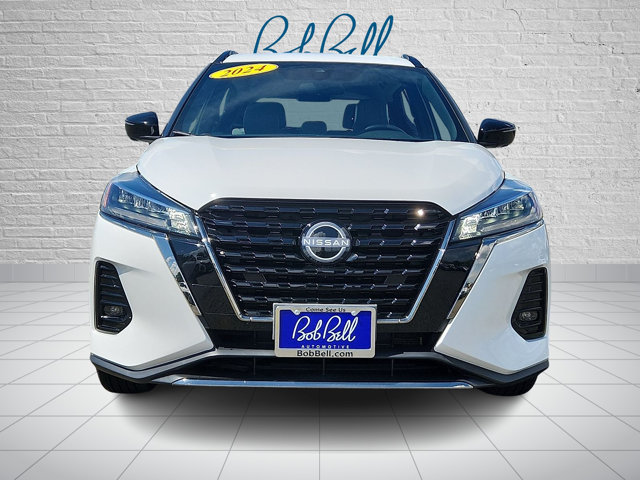 2024 Nissan Kicks SR Image 2 of 30