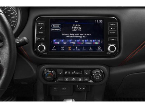 Vehicle image 13 of 18