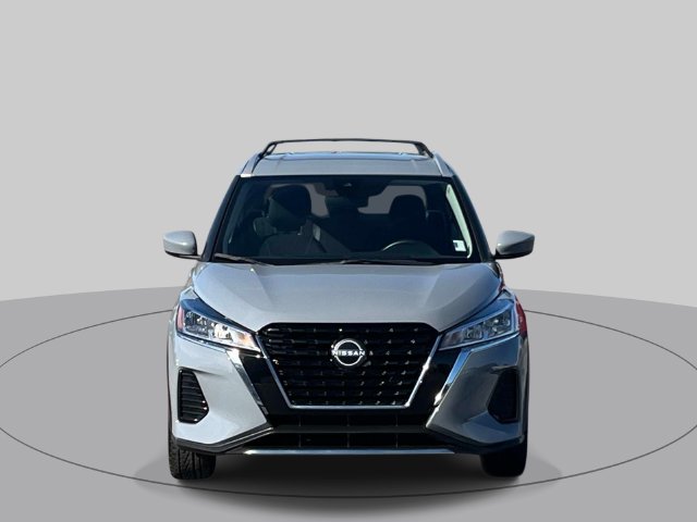 2024 Nissan Kicks SV Image 2 of 38