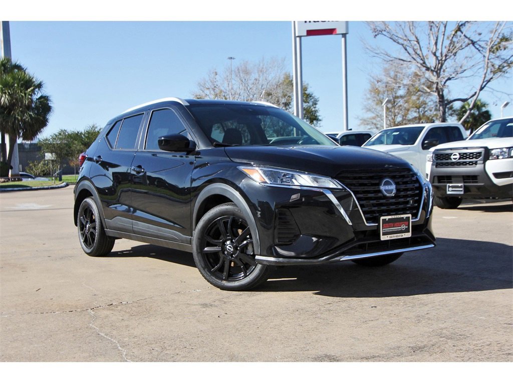 Vehicle image 2 of 21