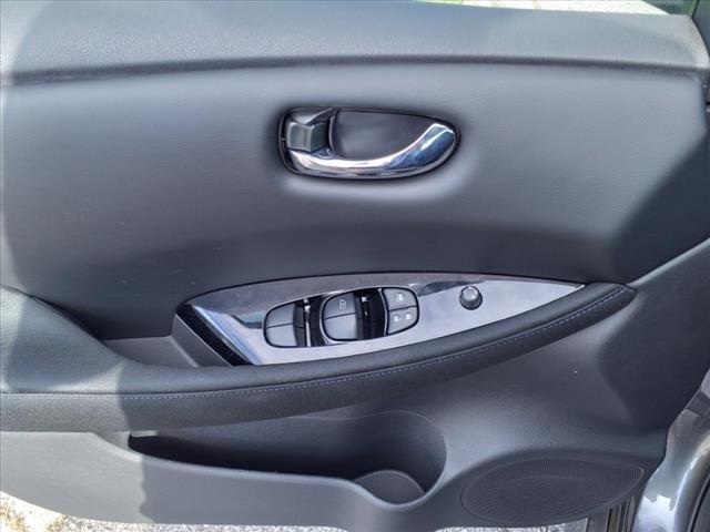 Vehicle image 5 of 15