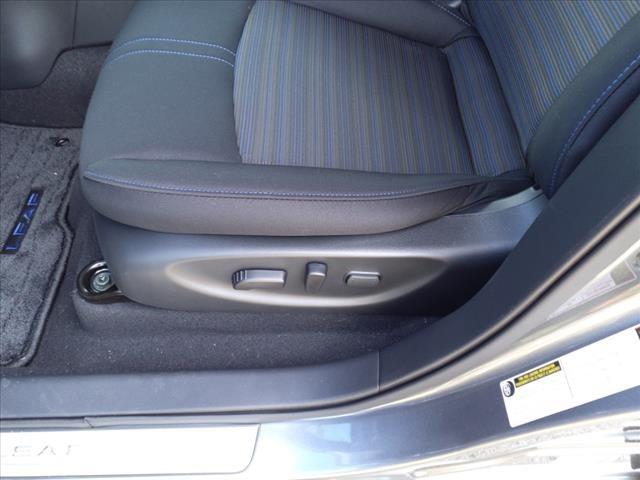 Vehicle image 7 of 15