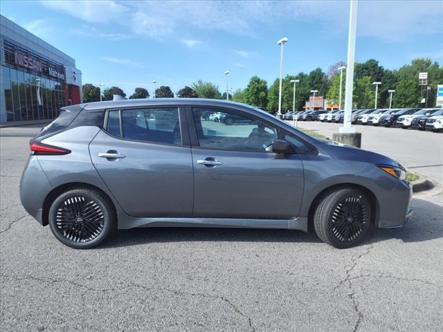 Vehicle image 2 of 15