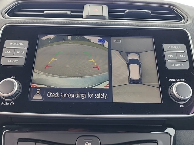 Vehicle image 22 of 34