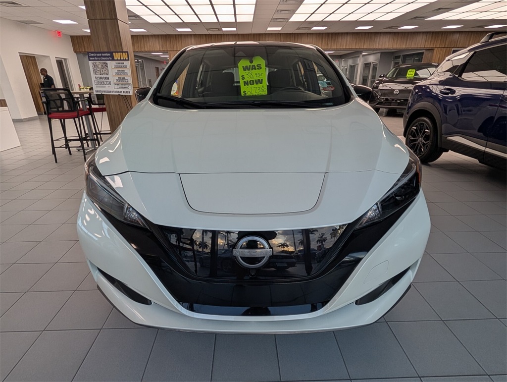 Vehicle image 13 of 13