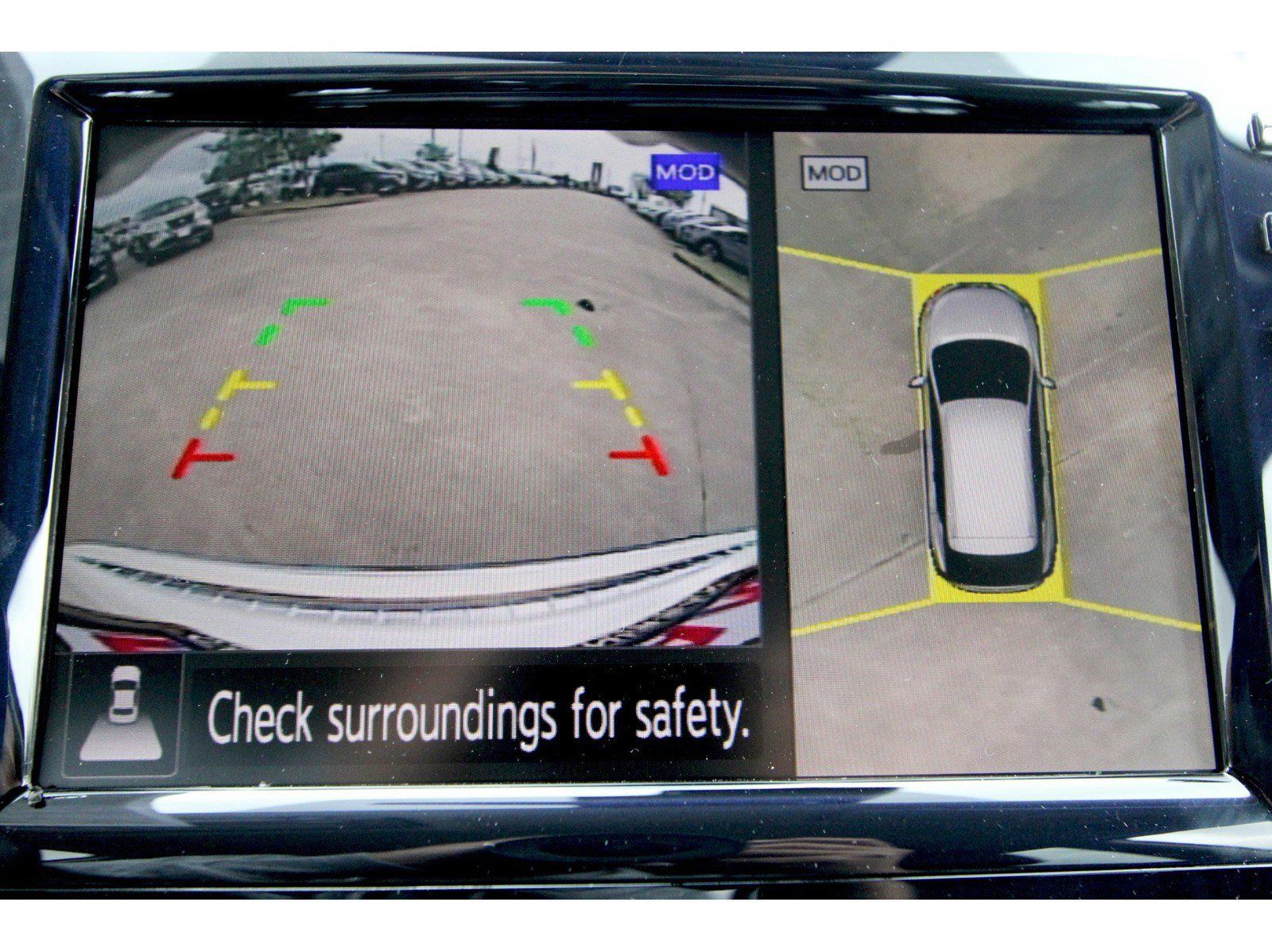 Vehicle image 21 of 24